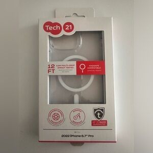 Tech 21 iPhone 6.7” MagSafe Clear Phone Case - NEW